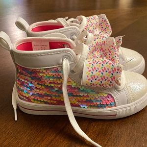 JoJo Siwa sequined shoes with bow